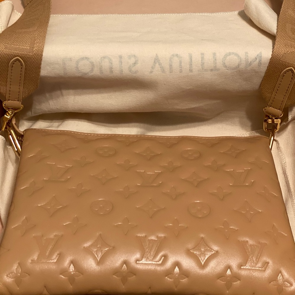 BNIB Sold Out Louis Vuitton Coussin PM Camel